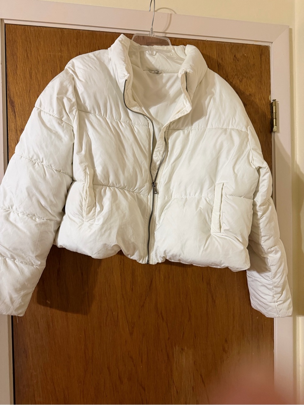 Double Zero White Cropped Puffer Jacket
